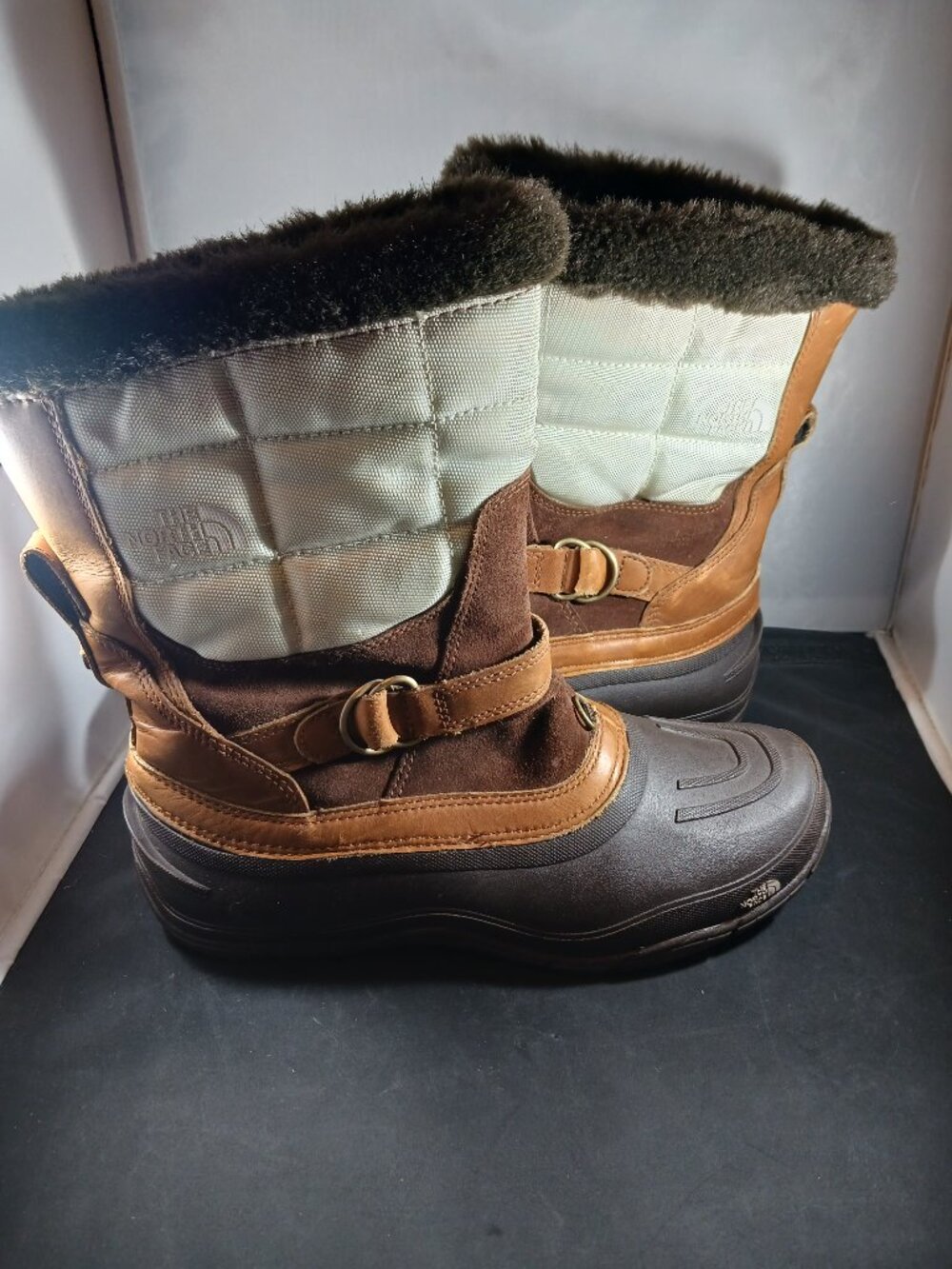 The North Face Women Hiking Waterproof Pull-On Winter Boot size 8M